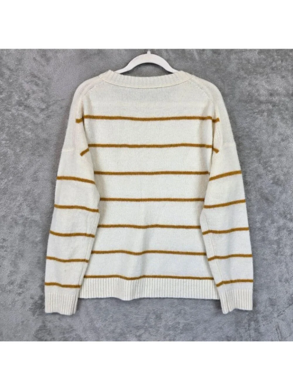 J Crew Sweater Womens M Cream Striped Soft Alpaca Crew Neck Long Sleeve Knit